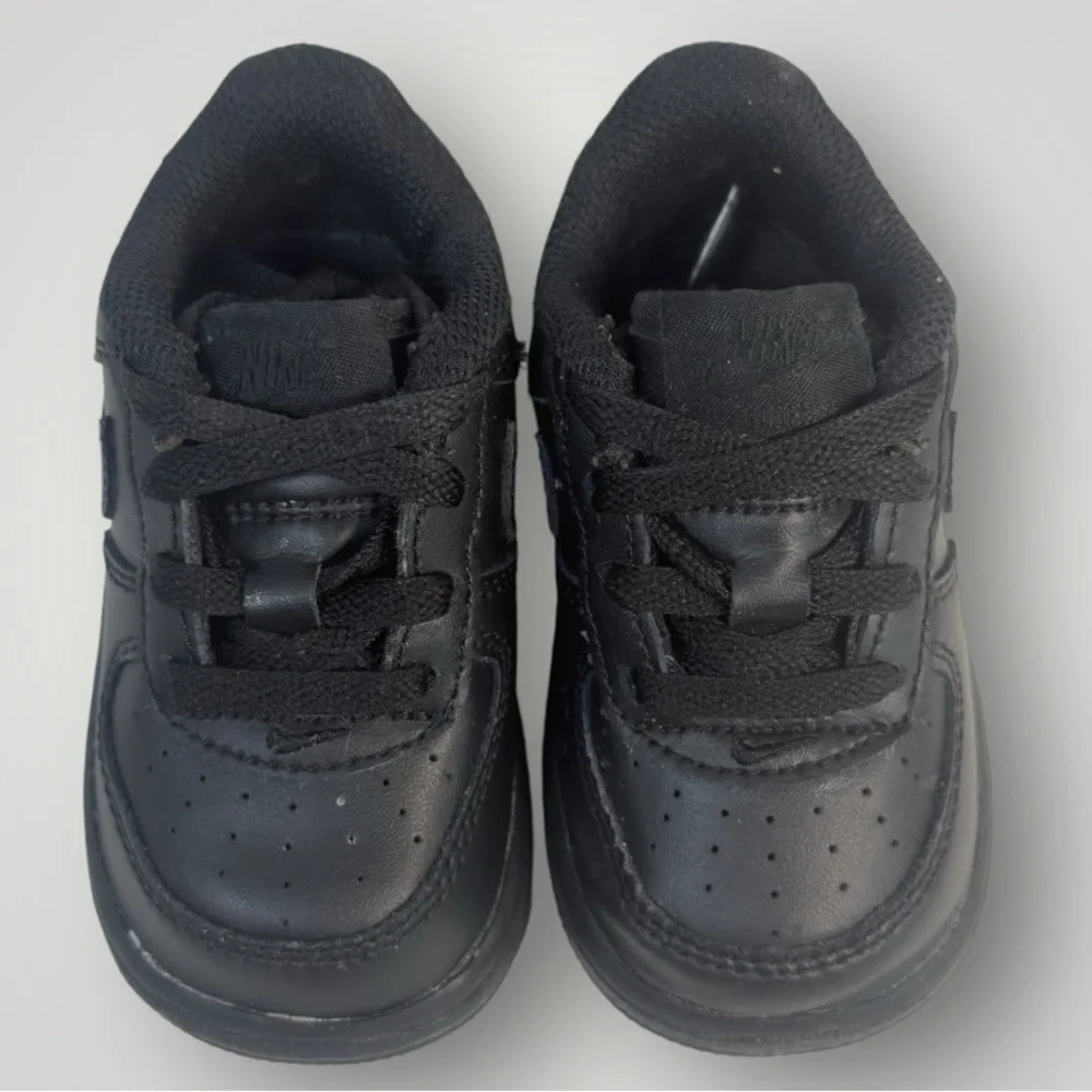 Baby Nike Air Force 1 size 4C